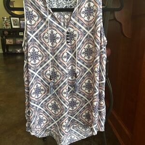 Rewind Black and White Graphic Sleeveless Polo Tank